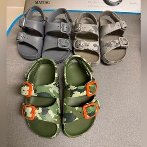 Wonder nation size 6/7 toddler sandals